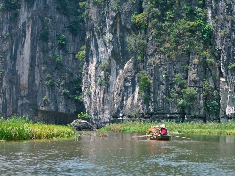 Khách Tây say đắm vẻ đẹp của “Vịnh Hạ Long trên cạn” - 12 Phương Nam